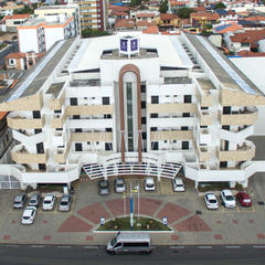 FOTO ARCUS HOTEL AÉREA.jpeg