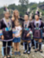 Voyageuses Paris Miao minority China