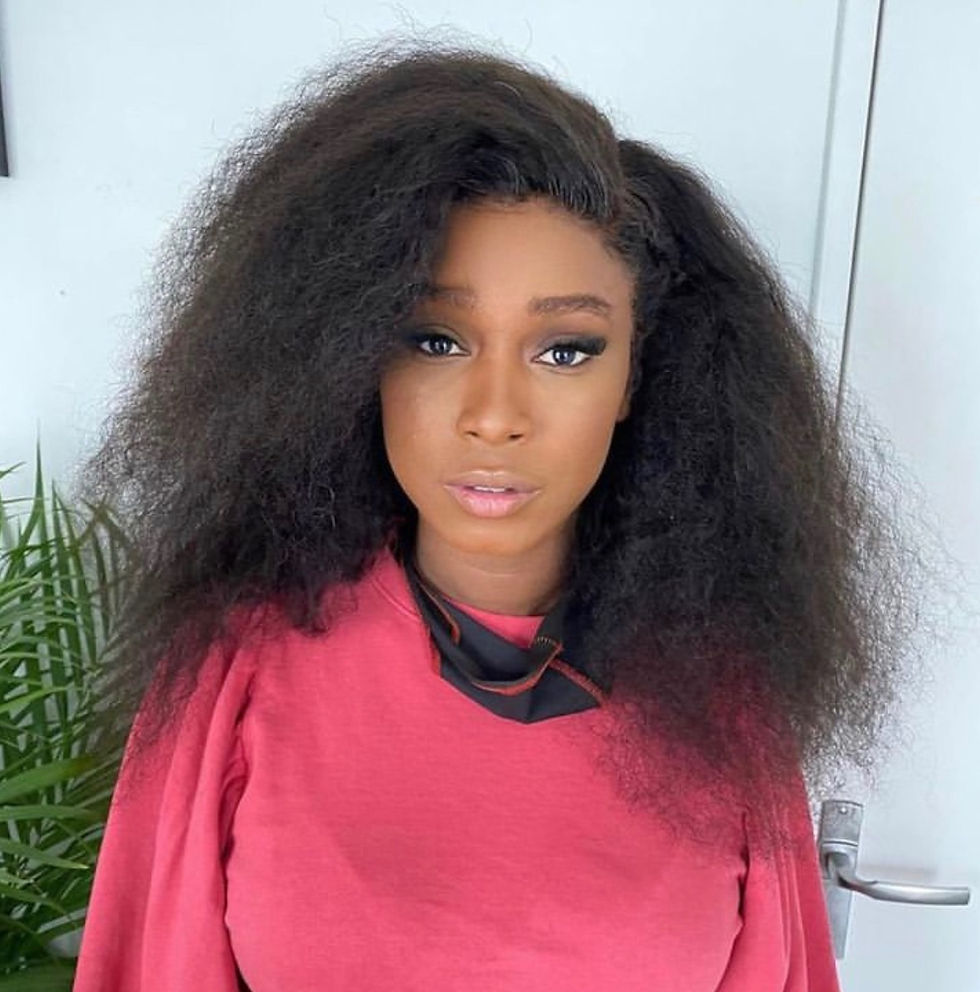 Perruque lace frontale - kinky straight châtain foncé