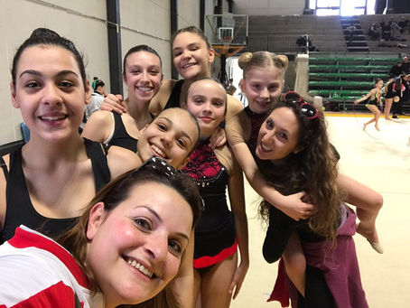 GINNASTICA RITMICA....LET'S START!!