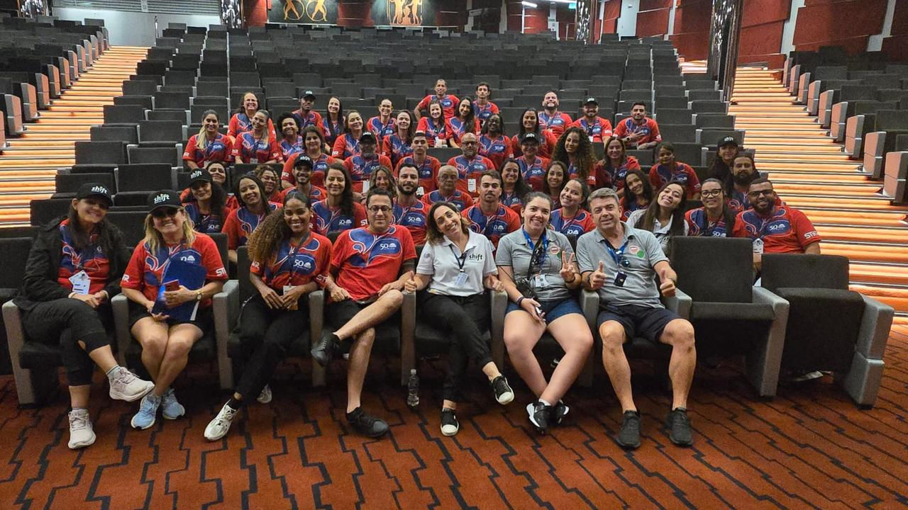 Time de Guias SHIFT e Coordenação a bordo do Navio Assaí