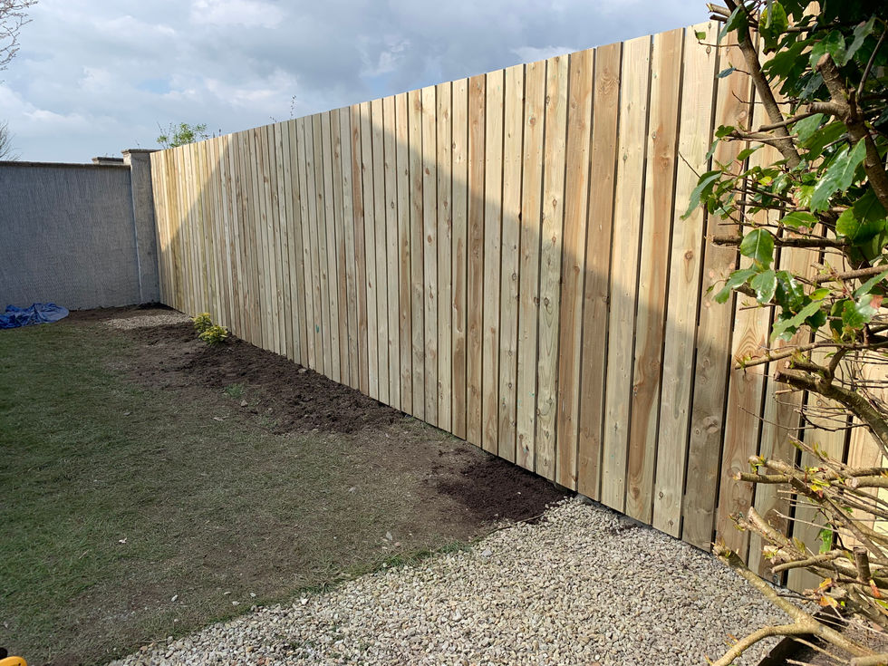 New vertical timber boundary fence installed – JDM Building Services Isle of Man
