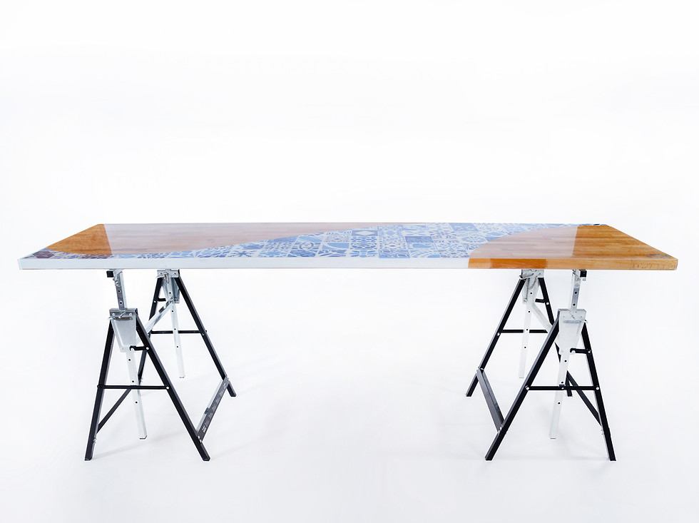 Epoxidharz Tisch AZULEJO 1 250 × 65 cm handbemalt