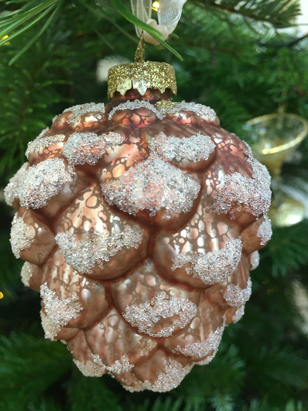 Thumbnail: Bronze Pinecone Decoration