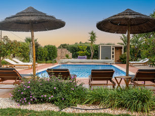 Dreamy afternoon by the pool 