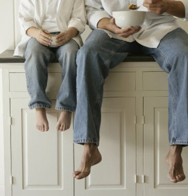 father-son-eating_quality-times-494x329.jpg