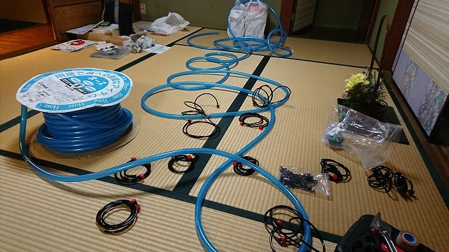 鉢植え② 初回潅水チューブつくり (2020/11/26))