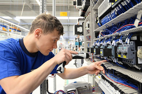 elektro-wenzel-startseite-header-min.jpeg