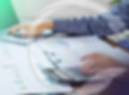businessmen-bookkeeper-hand-use-calculator-and-lap-2023-11-27-04-52-24-utc copiar.jpg