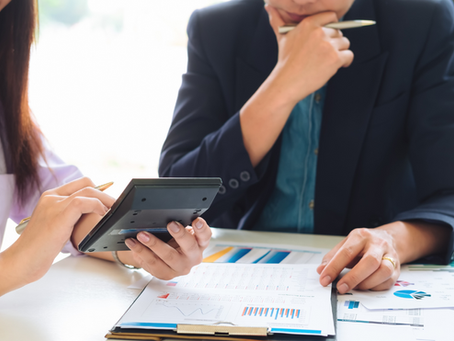 Top 7 Bookkeeping Mistakes Small Business Owners Make (And How to Dodge Them)