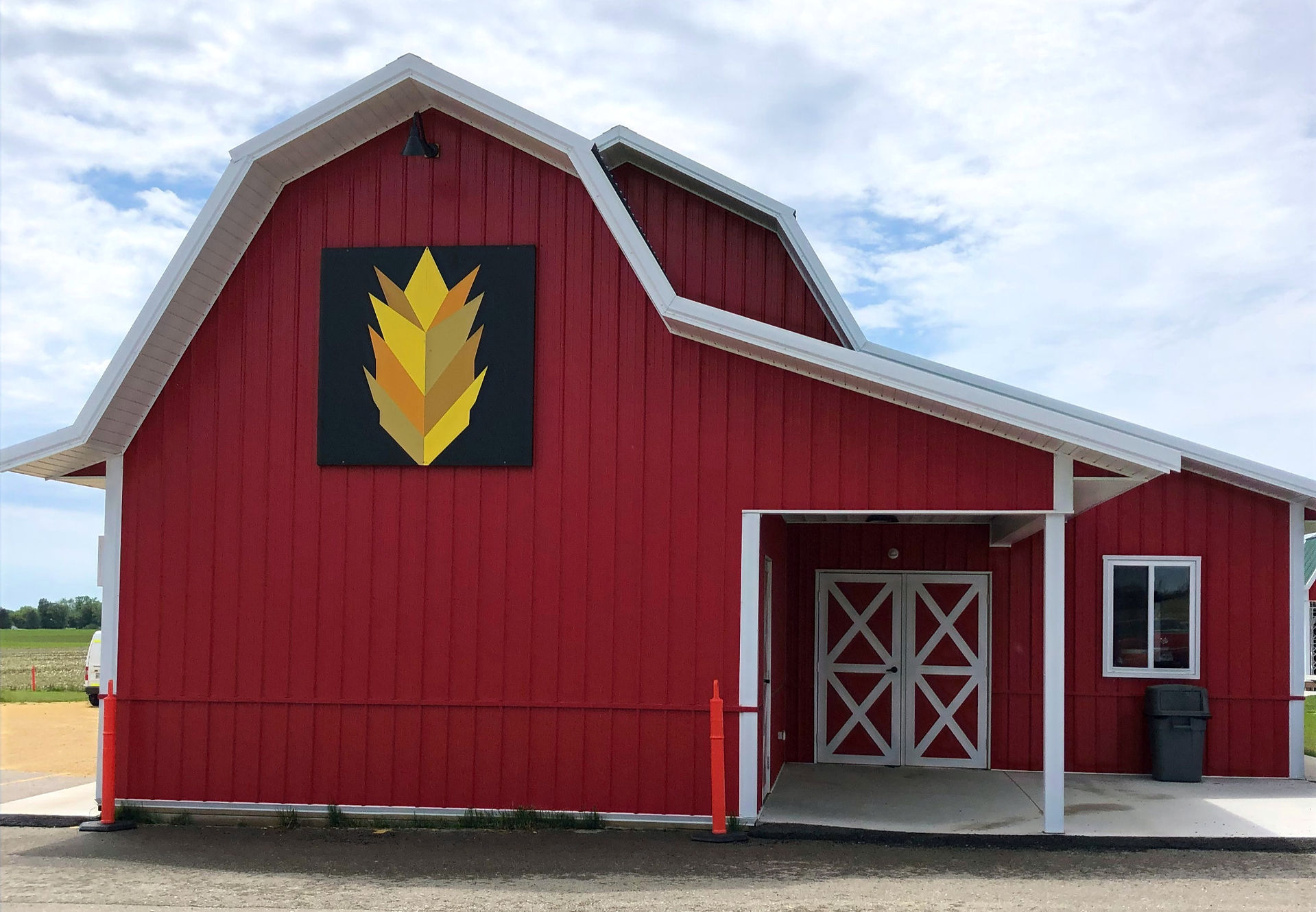 Crusin' For Booze- Wisconsin Alcohol Blogger- Duesterbeck's Brewing-Indoor seating