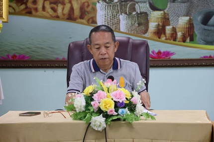 ร่วมประชุมคณะกรรมการยกร่างเทศบัญญัติเทศบาลตำบลบ้านสาง