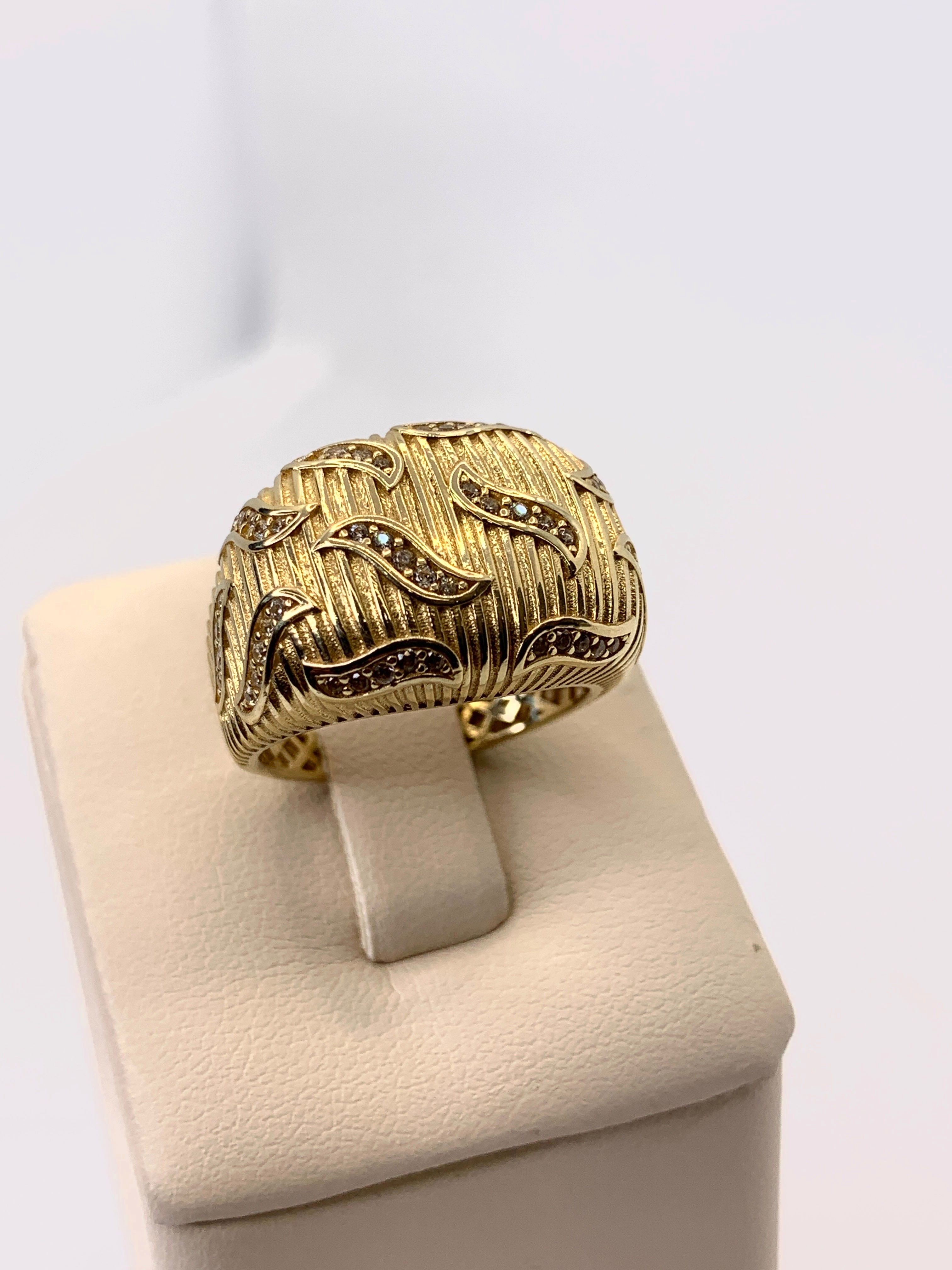 Beautiful ring with zirconia  stone ,size 7 1/2