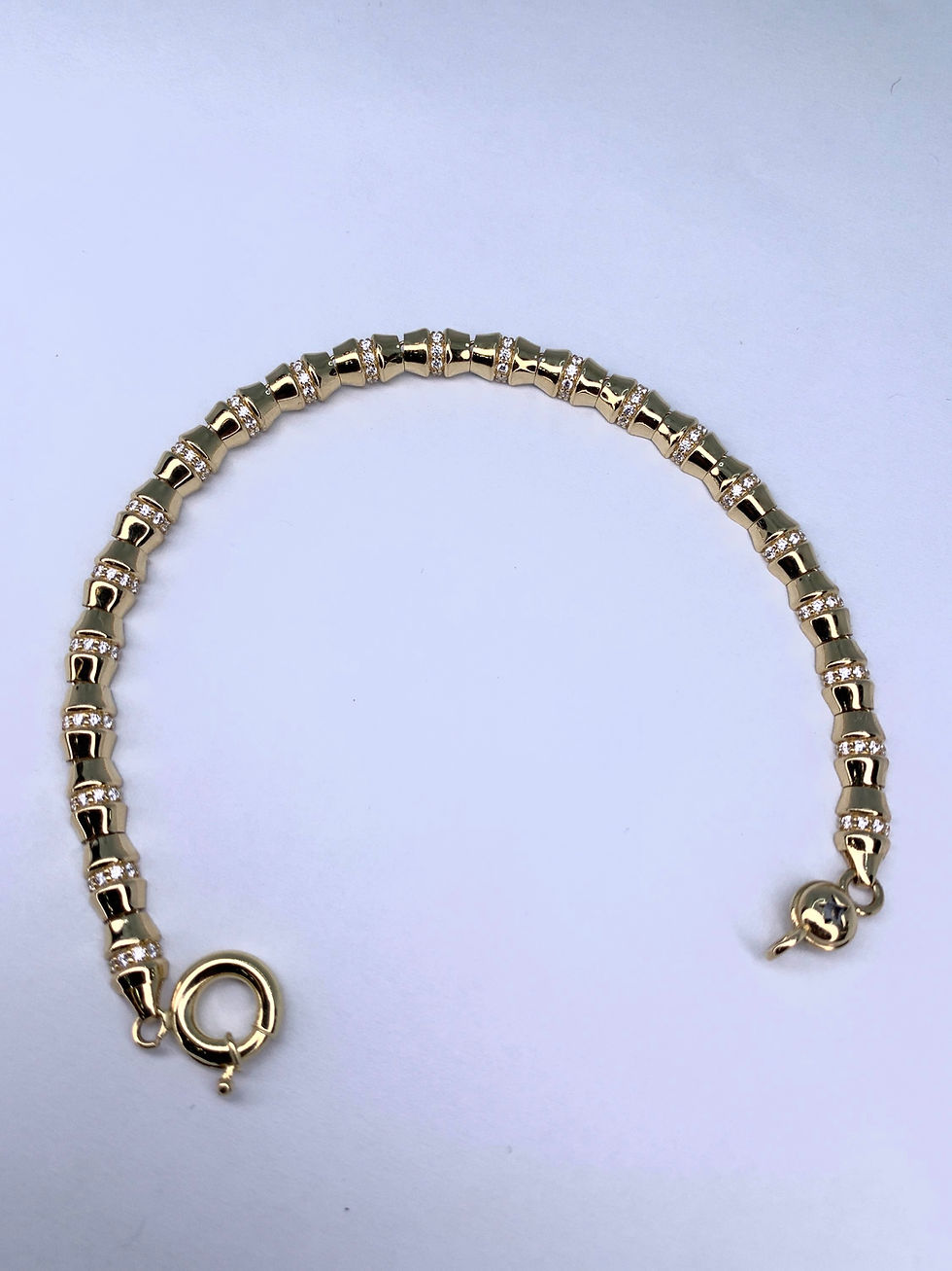 Beautiful bracelet 14k size 7 1/2