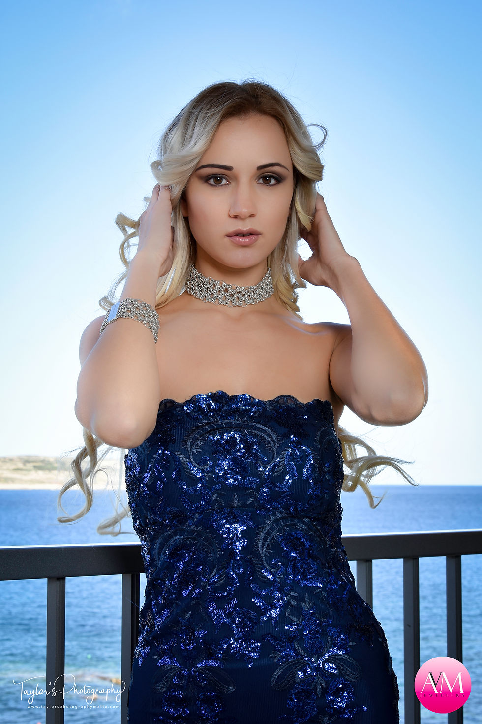 Thumbnail: DEVOTION - 5 Strand Byzantine Lace Collier