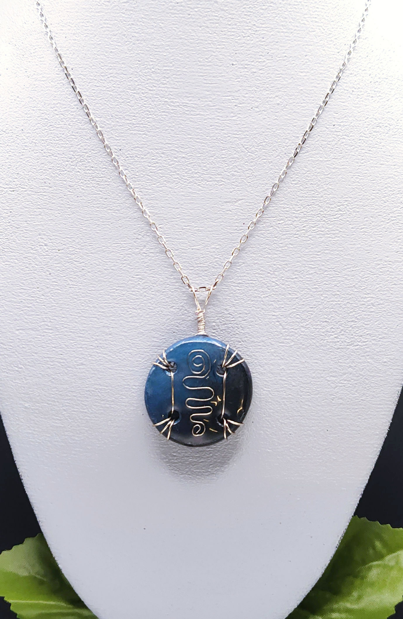 Wired Disc, Blue to Black Blend