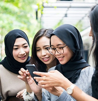 different-ladies-phone-766x432.jpg