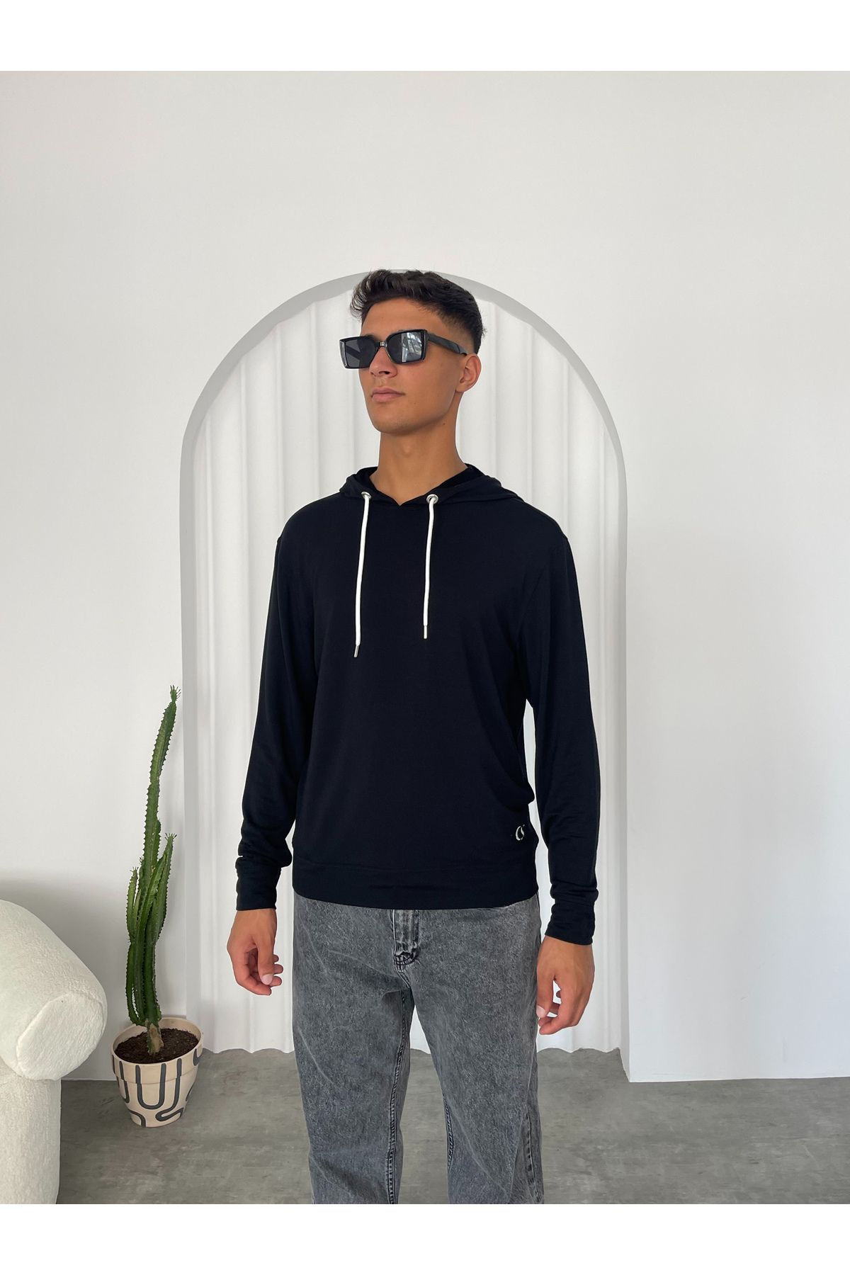 Erkek Yumusaçık Kumaşlı Kapüşonlu Kordonlu Regular Fit  Sweatshirt