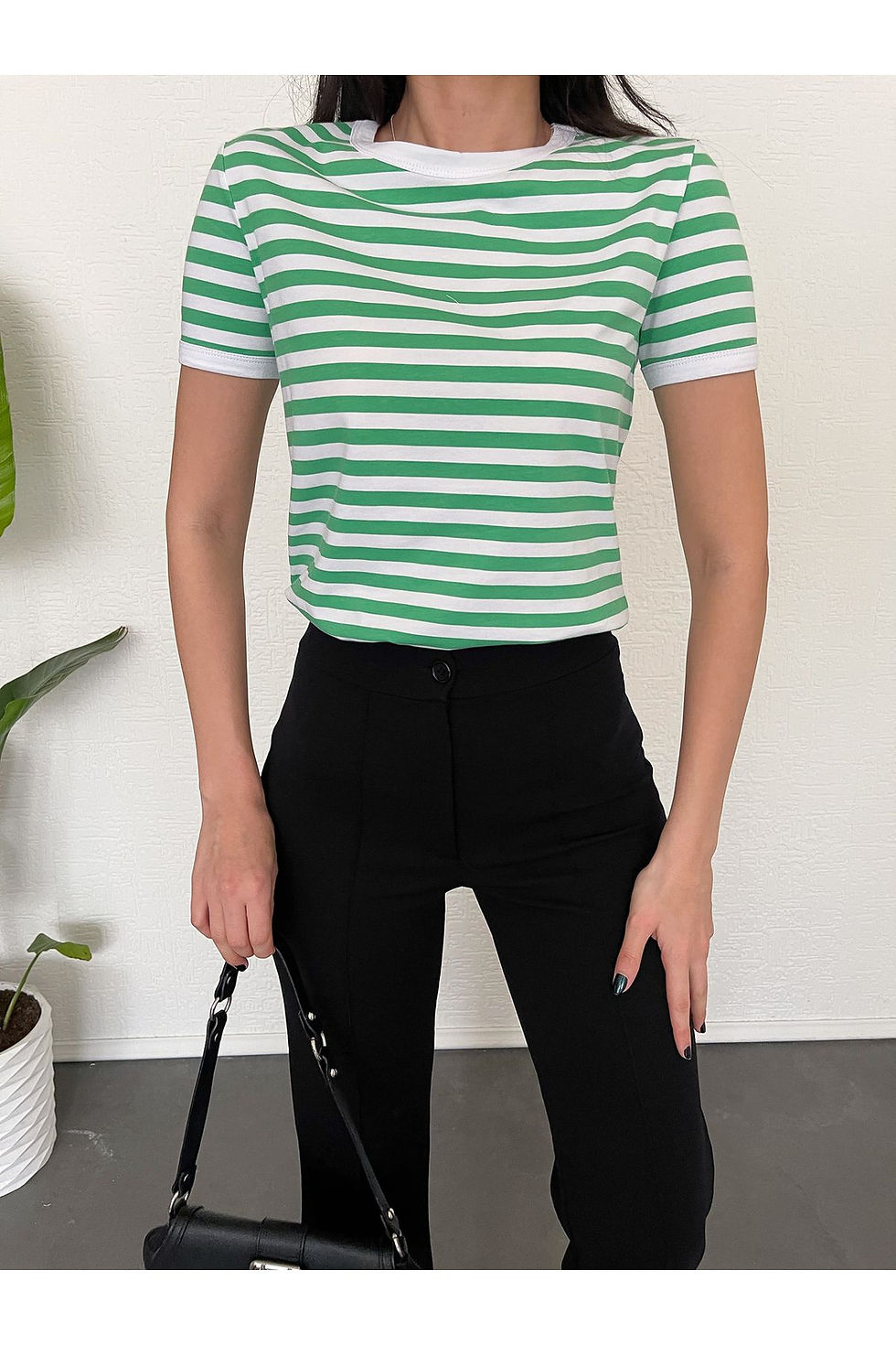 Küçük resim: ÇİZGLİ BASIC TİŞÖRT