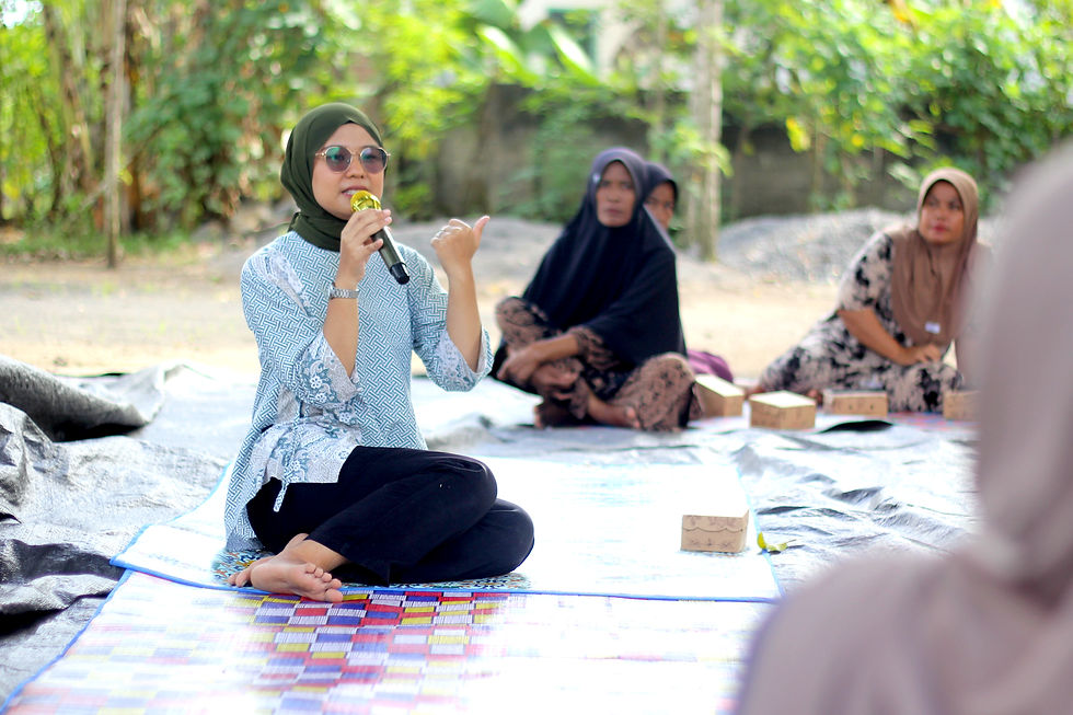 Dampingi Ibu-Ibu di Desa, Konseling Terbuka Bahas Anak Gadget dan Suami Pemarah