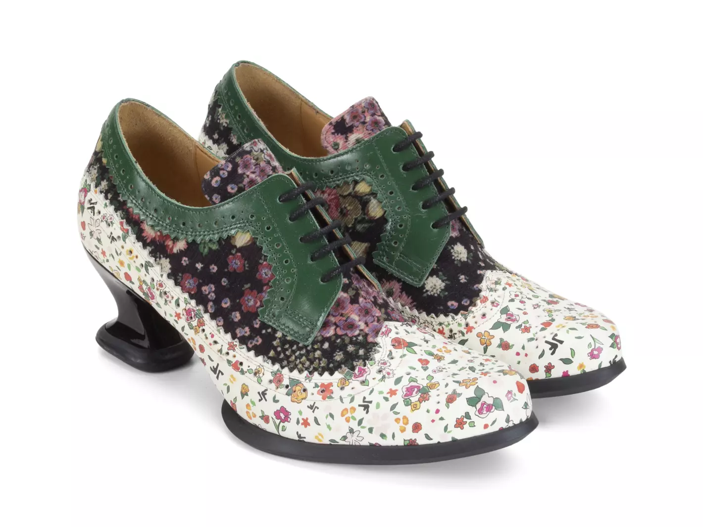 John Fluevog FW23 Ditsy Floral: Sole Talk Dr. Gunter green florals brogued lace up heels detail