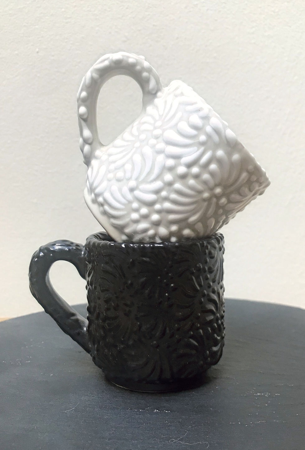 Thumbnail: Talavera B&W cup set