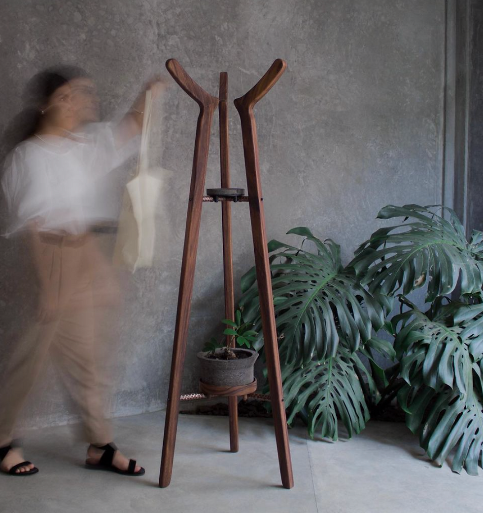 Thumbnail: Kua Coat Rack