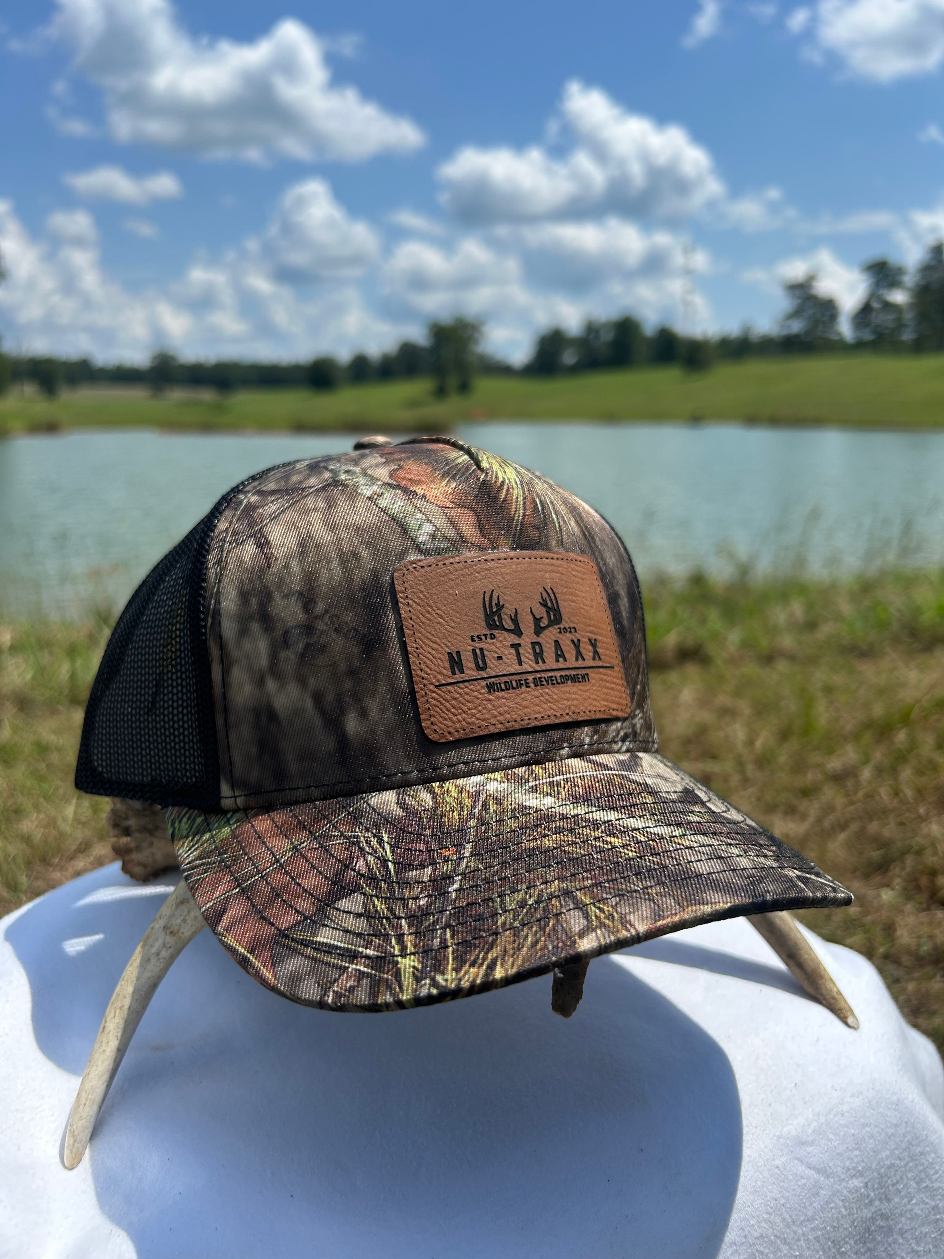 Break-Up Country Camouflaged Hat with Leather NU-TRAXX Patch
