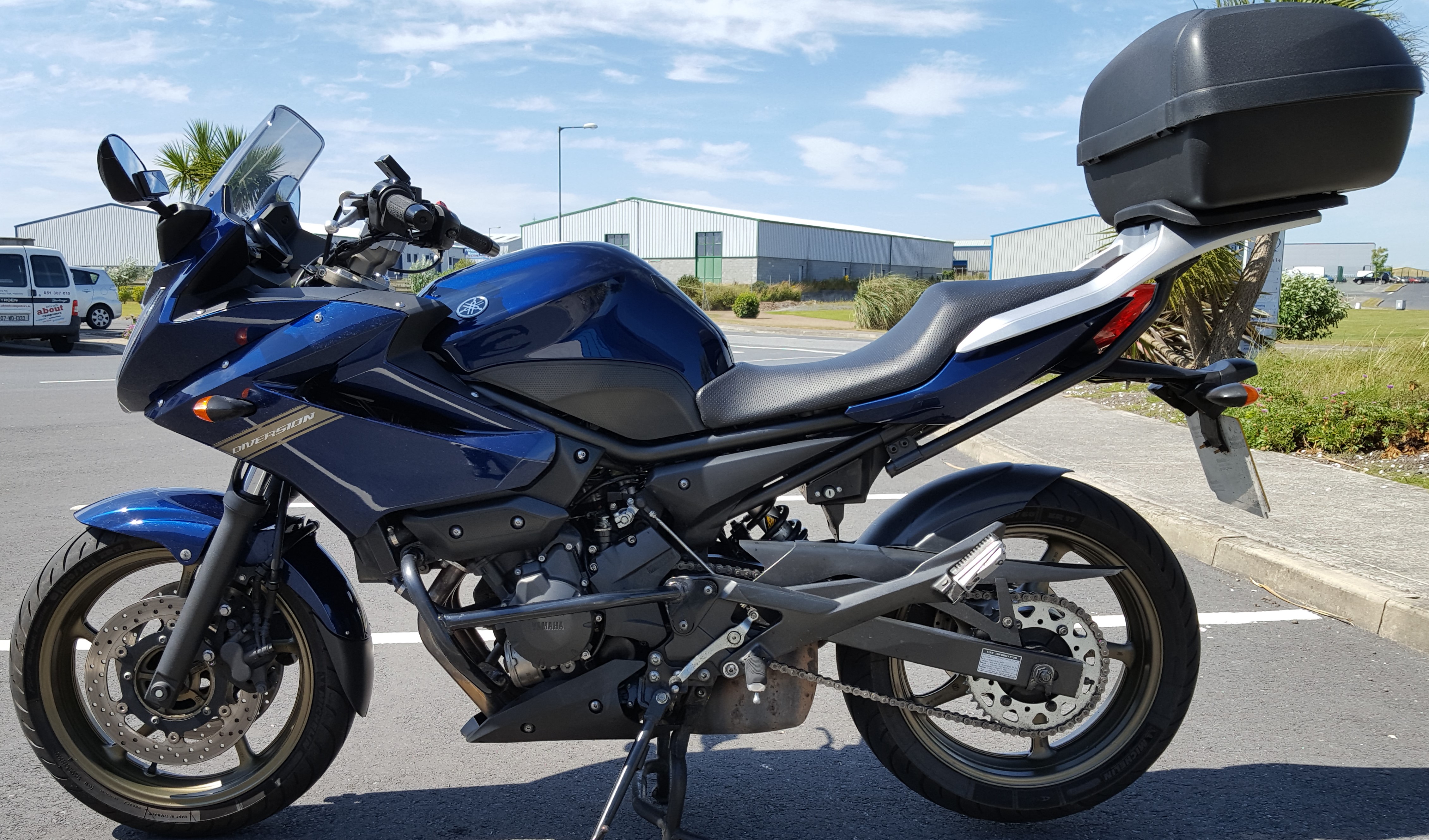 2010 Yamaha XJ6 Diversion