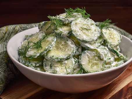 Creamy Cucumber Salad with Dill & Sour Cream – A Cool, Refreshing Side Dish Bursting with Garden Fresh Flavor and Creamy Tang