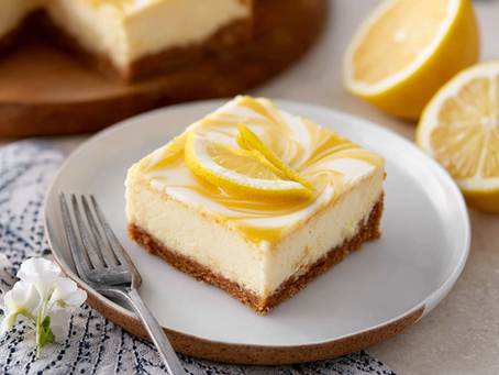 Lemon Cheesecake Bars: A Bright, Creamy Dessert With a Buttery Cookie Crust