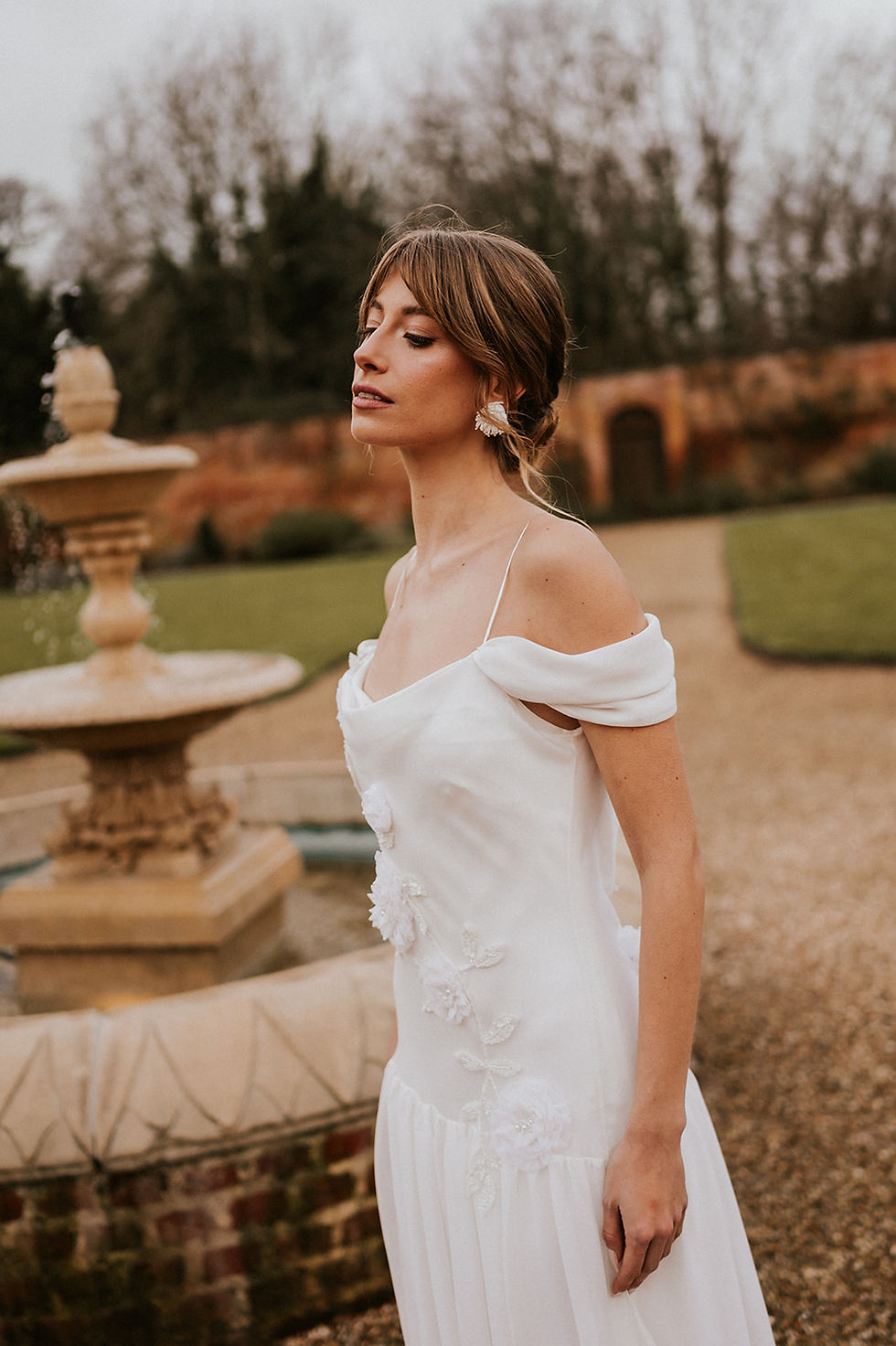 Miniature : Chiffon Drop Waist Wedding Dress with Flower Applique