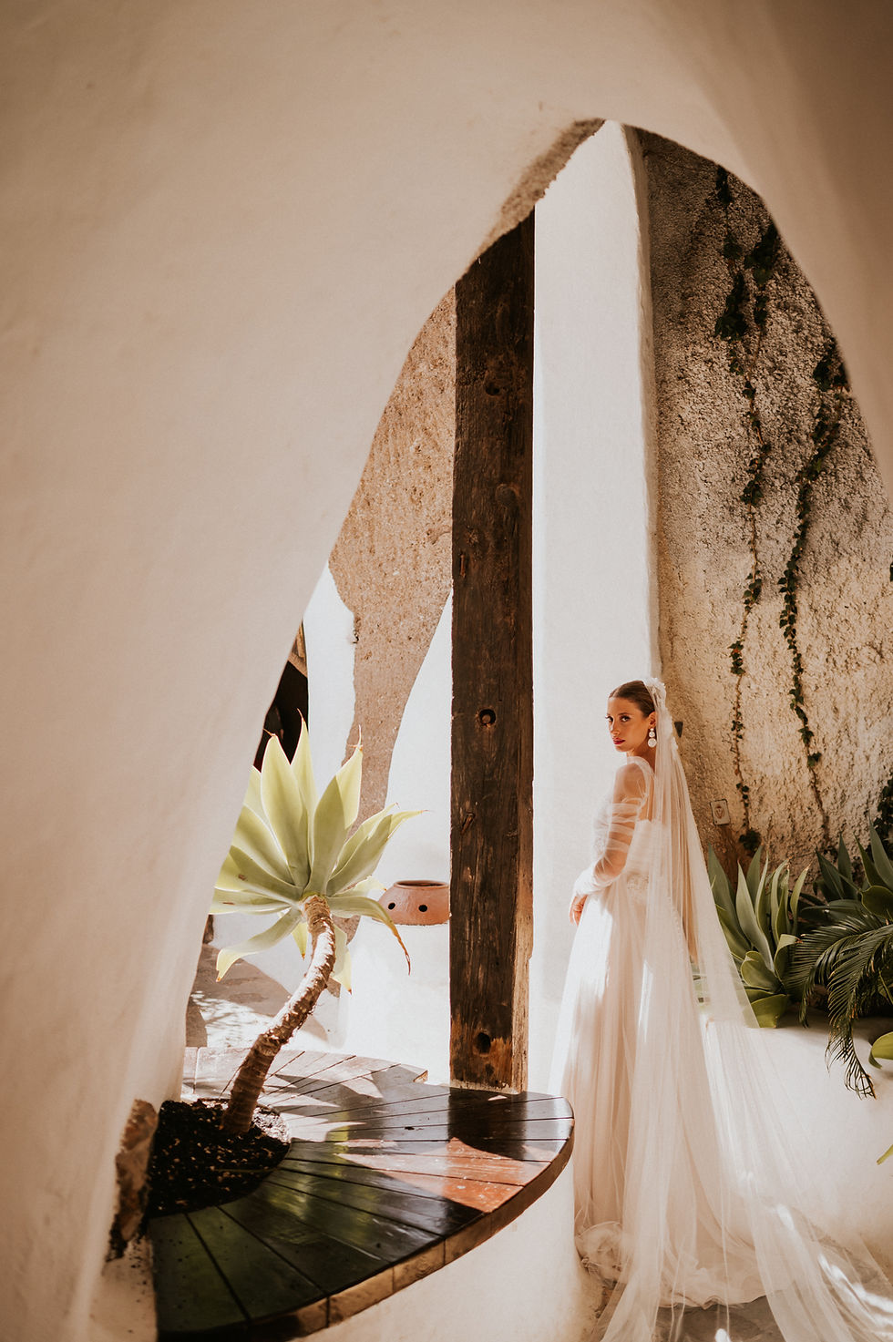 Thumbnail: Sangrada Veil | 3D Flower Veil