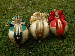 bolas de natal artesanais verde vermelha