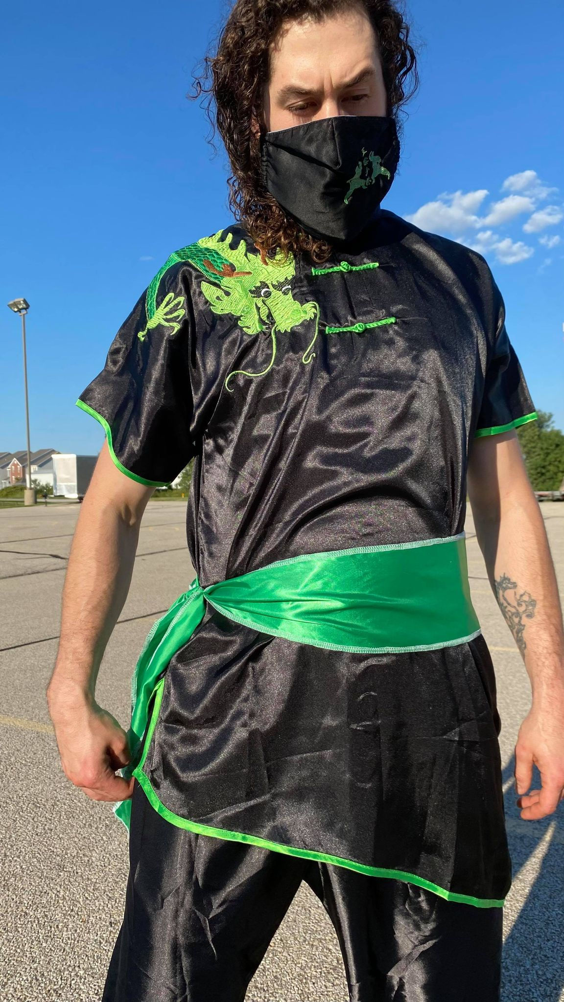 3 Button Jade Dragon Wushu