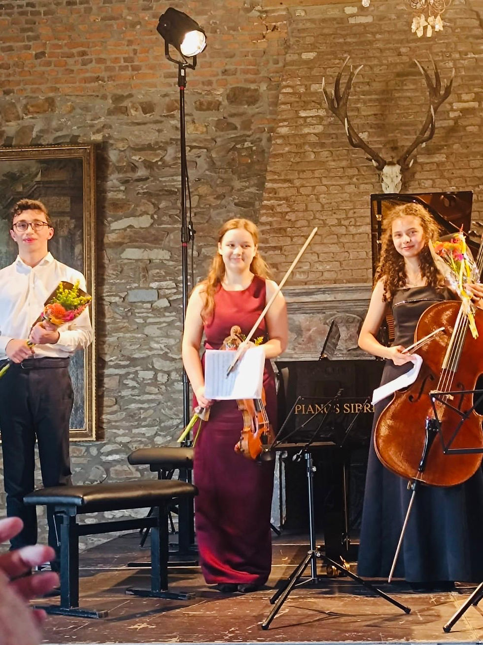 MMS Students Perform at the Royal Juillet Musical de Saint-Hubert !