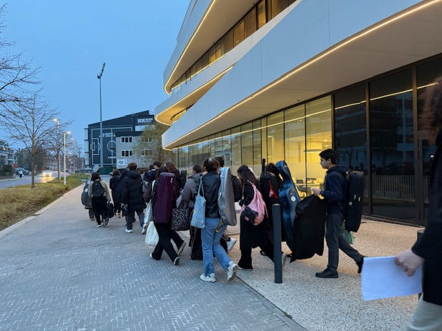 Students Perform at Bank Delen Waregem