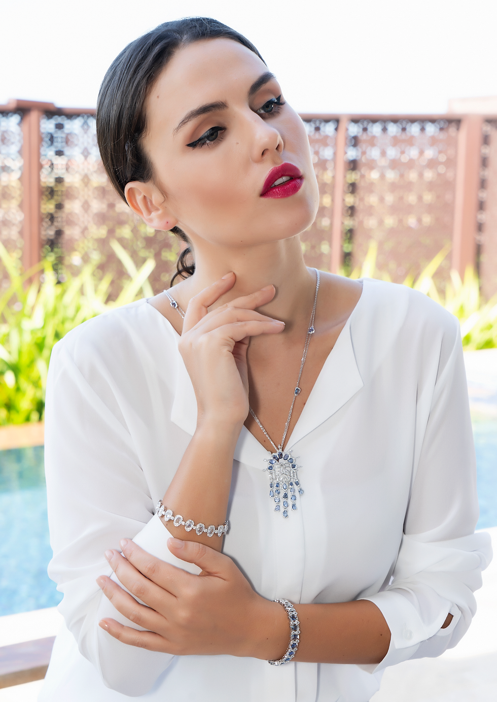 الصورة المصغرة: Arabesque Pendant