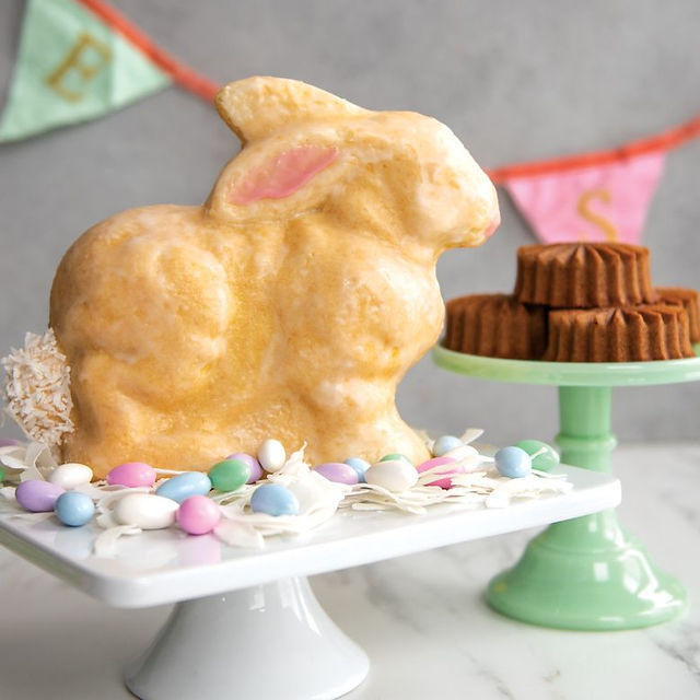 NW 41200 Nordic Ware 3D Bunny Cake Pan