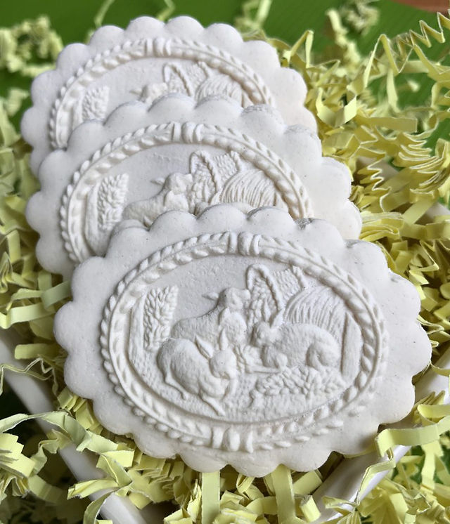 AP 3528 Three Rabbits springerle cookie mold
