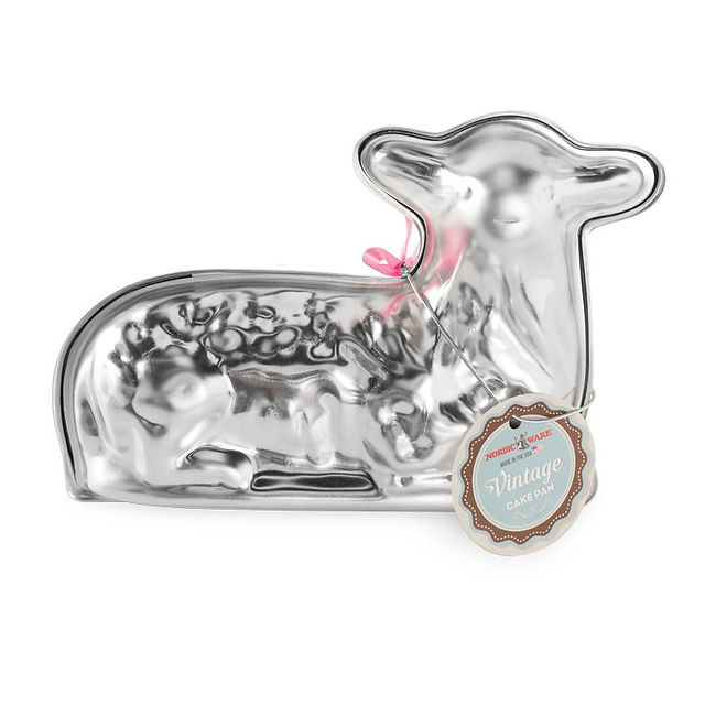 NW 41100 Nordic Ware 3D Lamb Cake Pan