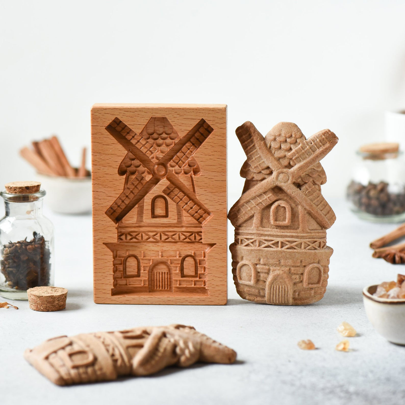 PRY-0011 Large Windmill Mold Wooden Pierniczki Gingerbread Mold