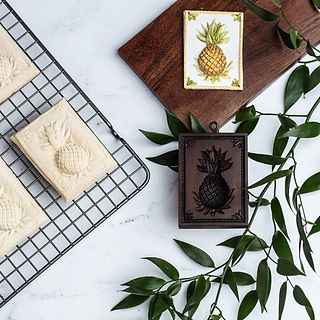 M7514 Hospitality Pineapple springerle cookie mold