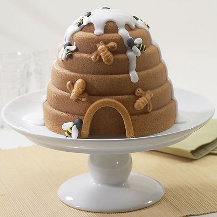 NW 54577 Beehive Cake Pan by Nordic Ware | springerlecookiemold