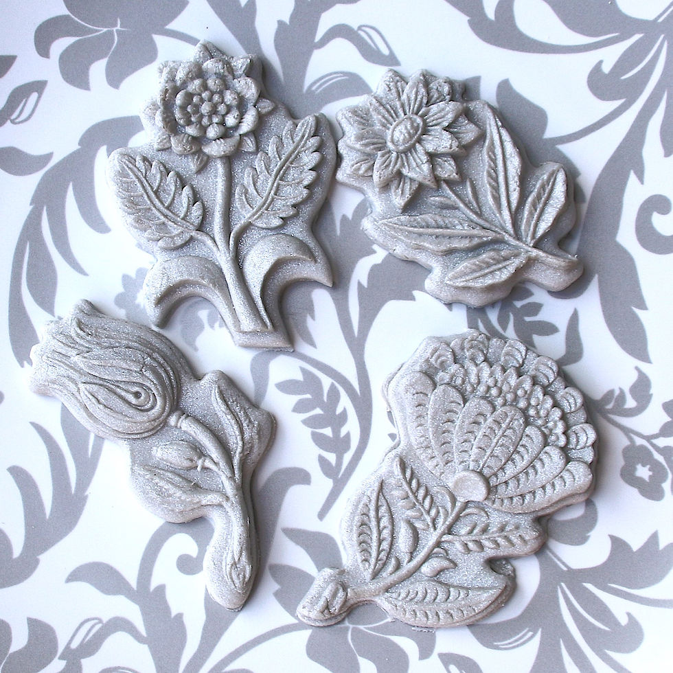 Thumbnail: C - M1579 Four Blooms cookie cutter (set of 4) by Gingerhaus