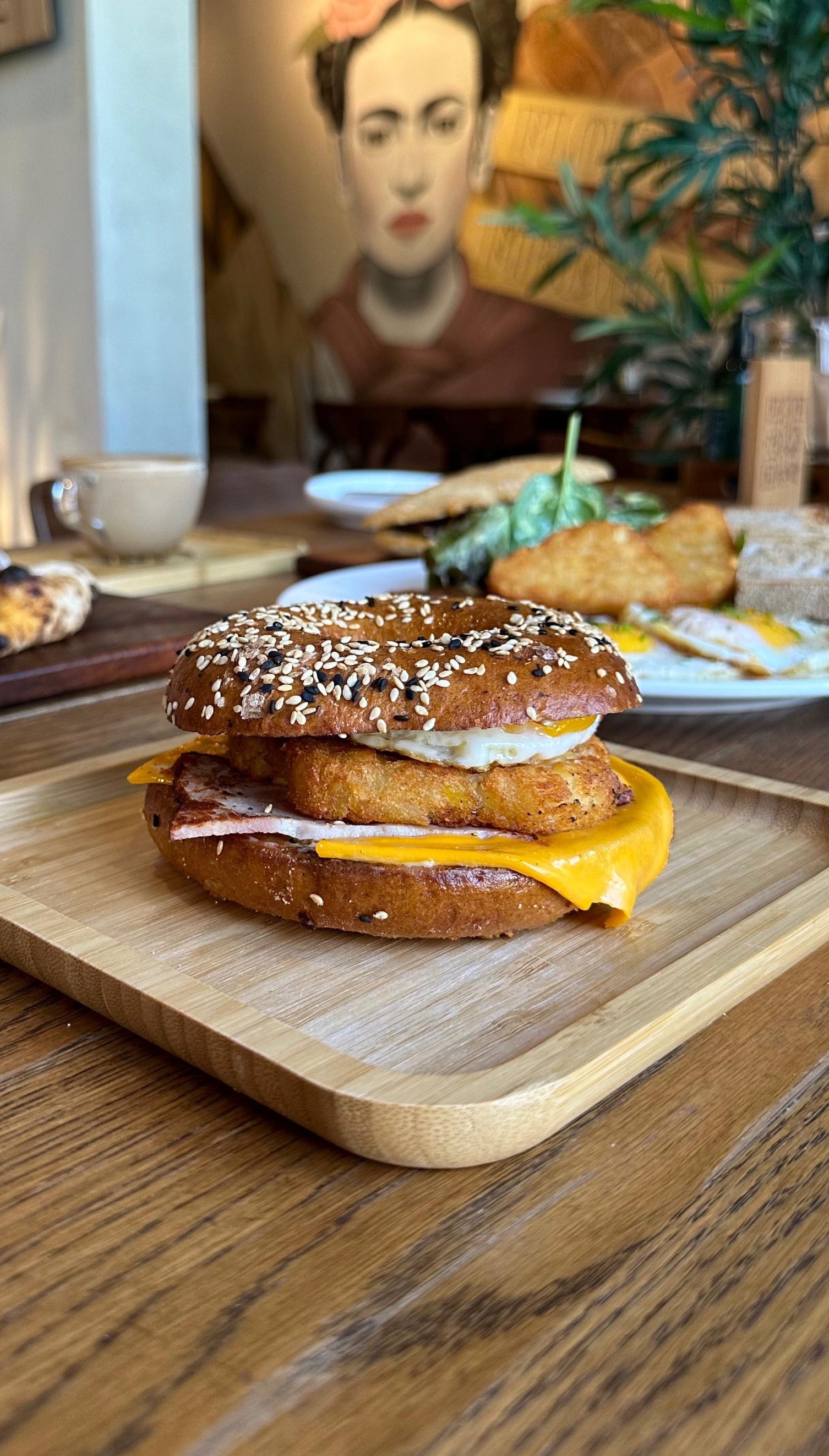 food Breakfast bagel（官网菜单图）