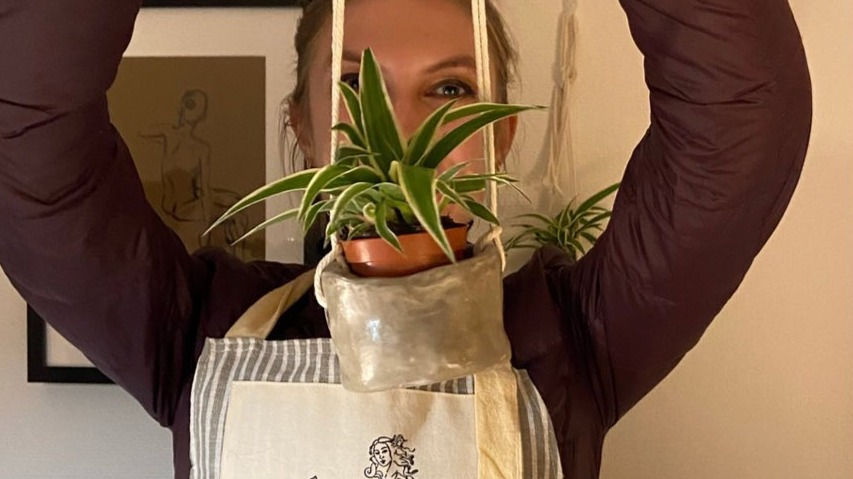 Modelage en céramique : Pot de fleur suspendu. Spécial Anita Malfatti !
