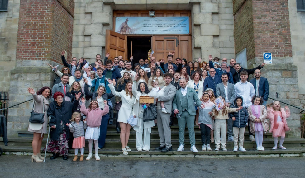 Photographie de baptême à Charleroi – cérémonie et moments de la journée