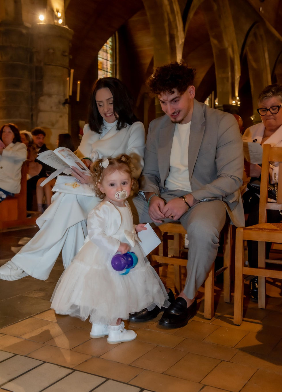 Photographie de baptême à Charleroi – cérémonie et moments de la journée