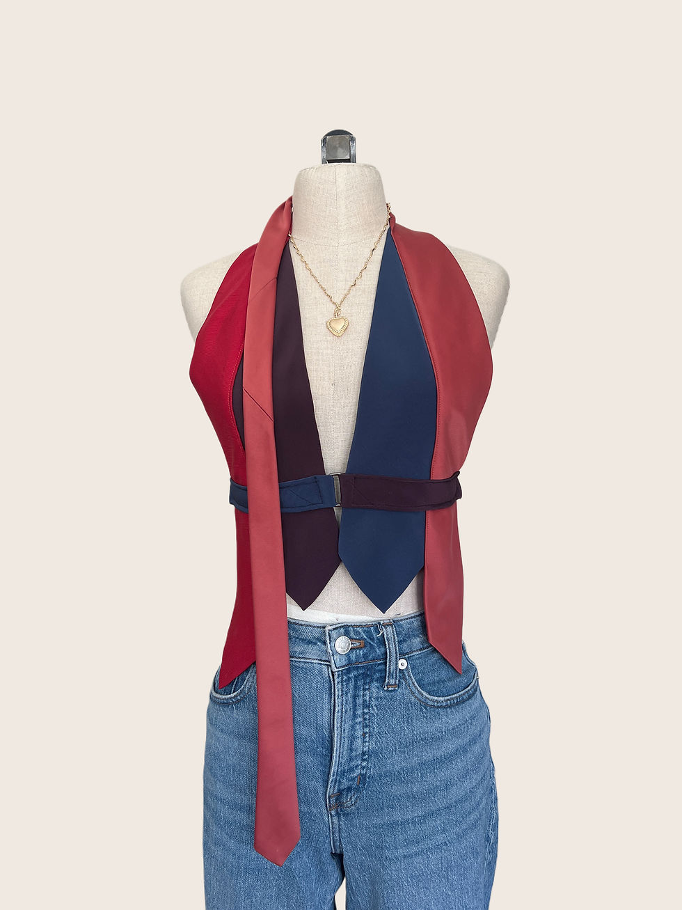 ALL TIED UP halter - stay solid